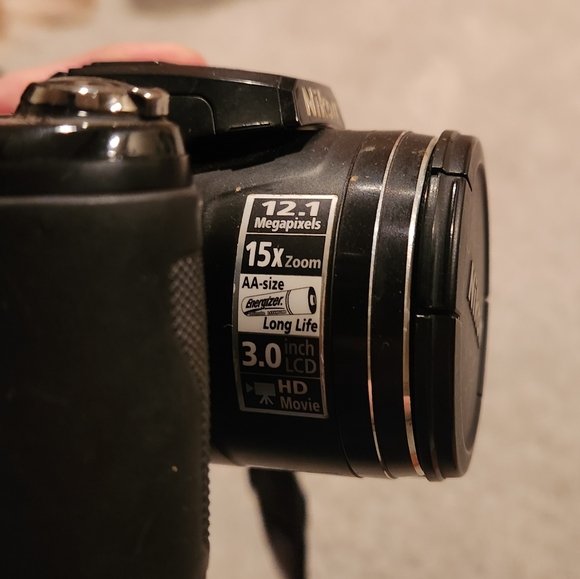 Nikon Coolpix Digital Camera - Picture 2 of 3